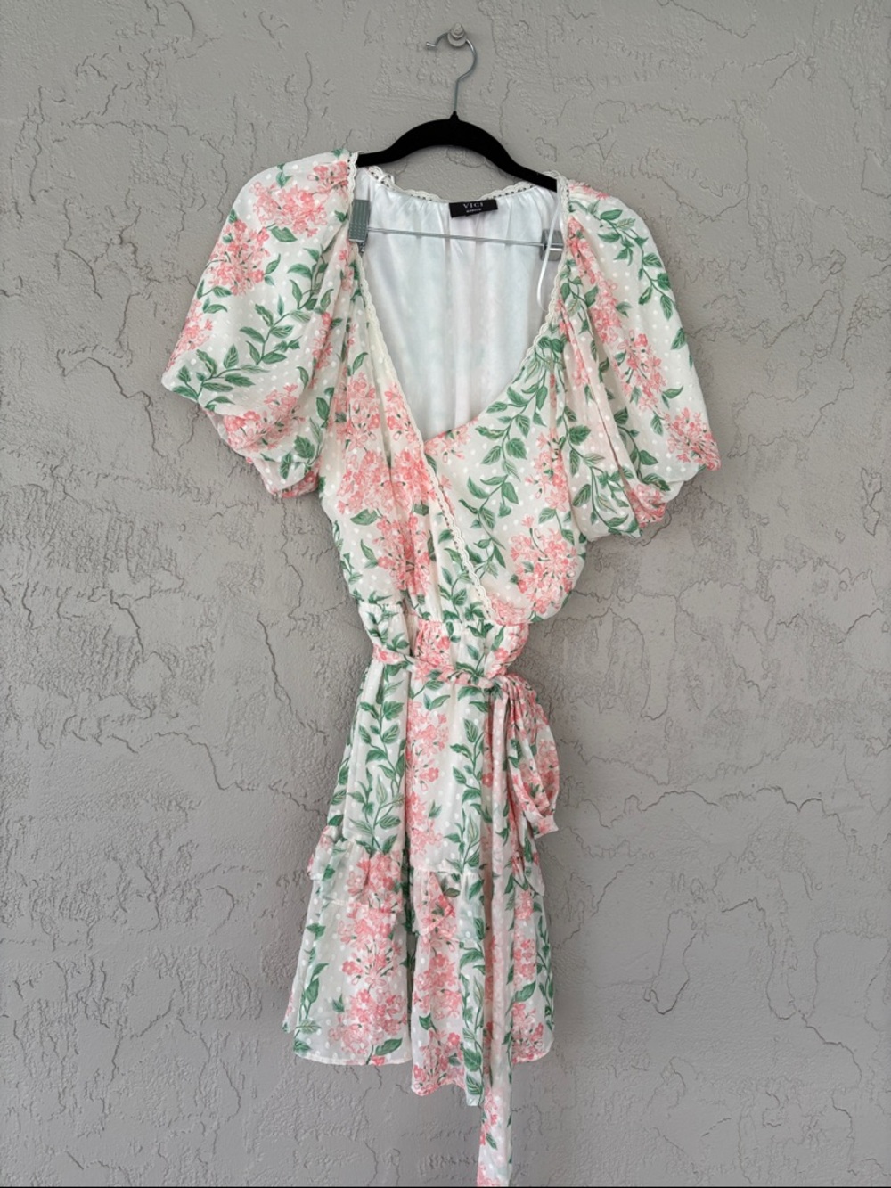Vici Cream Lace-Trim Blouse